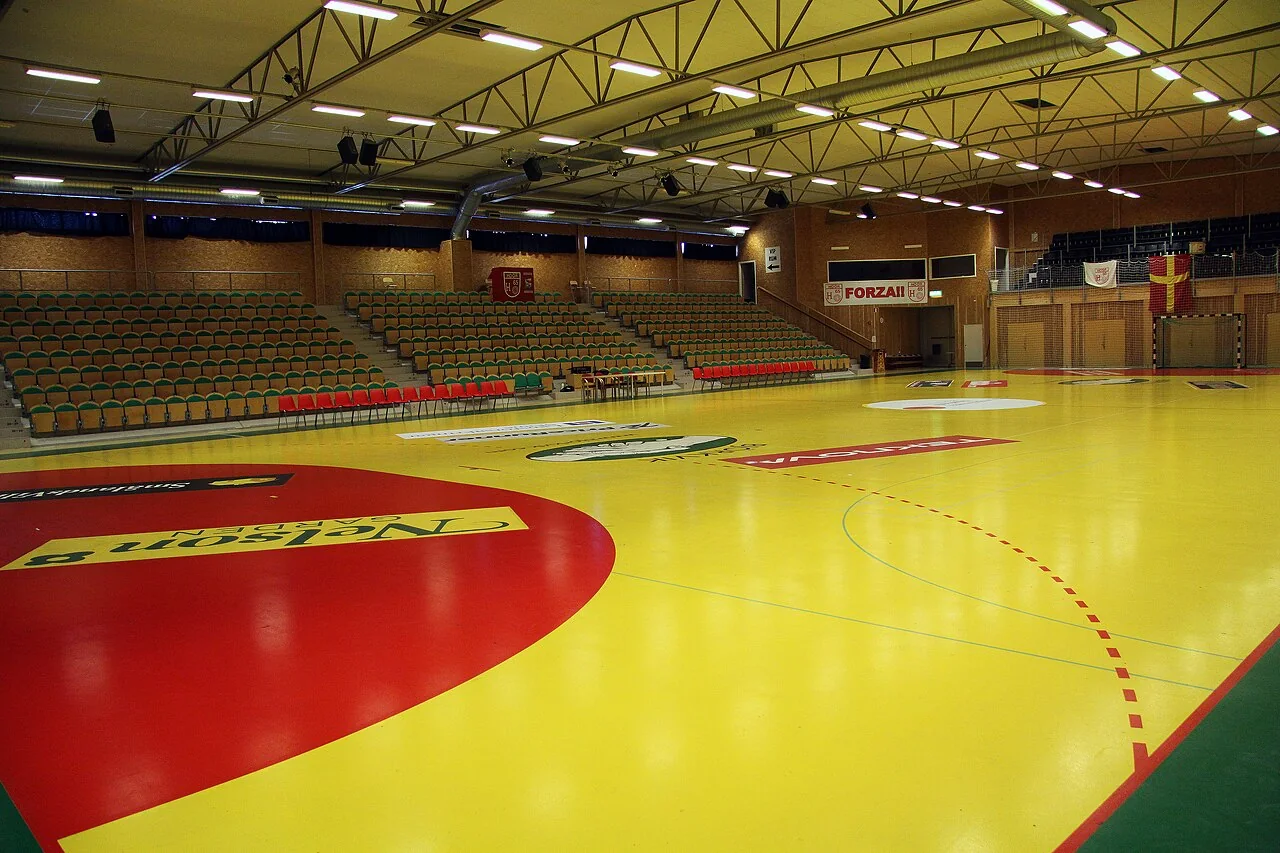 Terrain de handball dans une salle de Höör