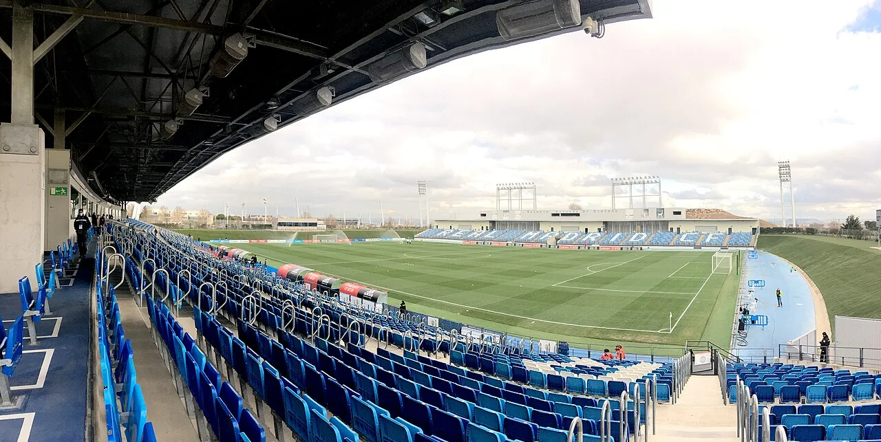 Terrain du stade Alfredo Di Stéfano en décembre 2021