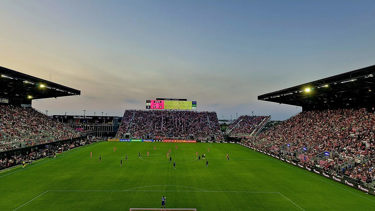 Terrain et tribunes du Chase Stadium, photographie d’archives