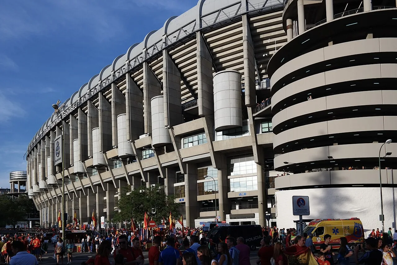 Façade du stade Santiago Bernabéu en 2017