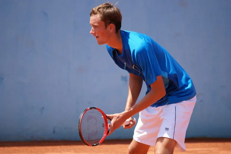 Daniil Medvedev sur un court à Nice en 2015