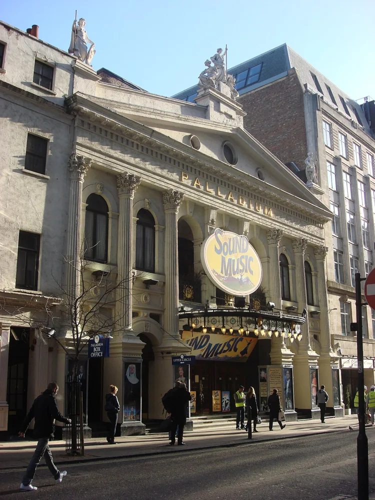 Façade du théâtre London Palladium